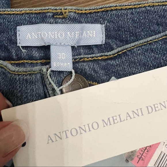 NWT! Antonio Melani high rise kick style jeans - Picture 3 of 7